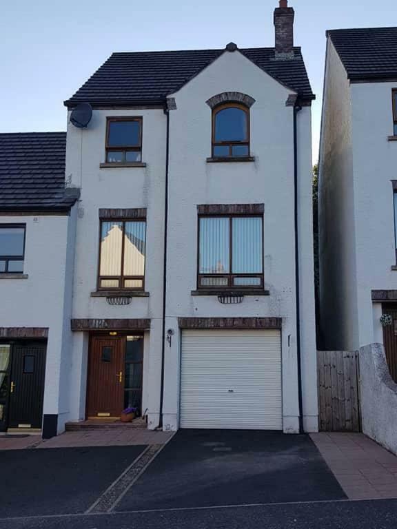 Spire View Townhouse Villa Ballycastle Kültér fotó